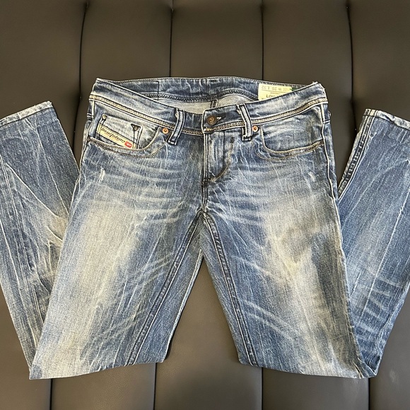 DIESEL Distressed low rise jeans - Picture 3 of 11
